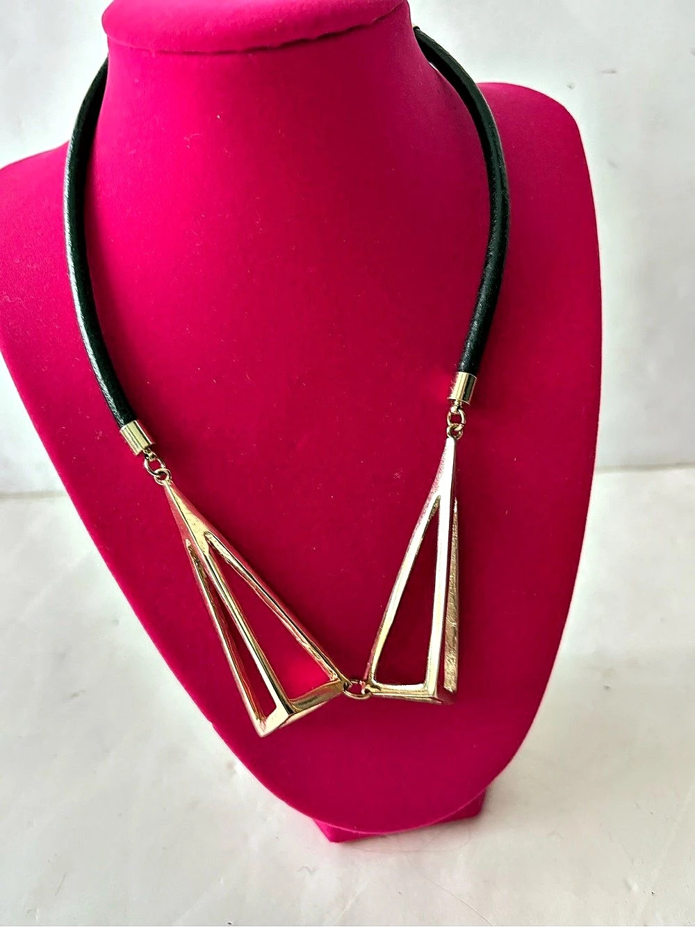 Black & Gold Pendant Necklace